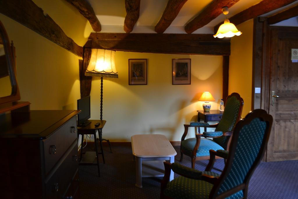 Les Trois Cheminees Chambres d'Hotes Livarot-Pays-d'Auge Extérieur photo