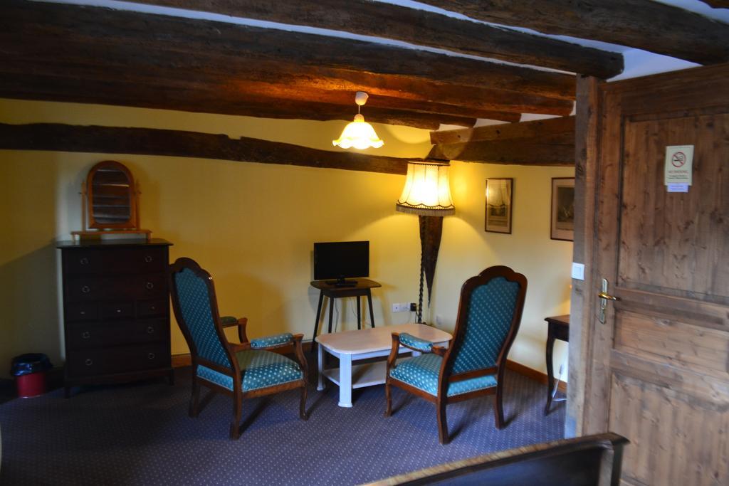 Les Trois Cheminees Chambres d'Hotes Livarot-Pays-d'Auge Extérieur photo