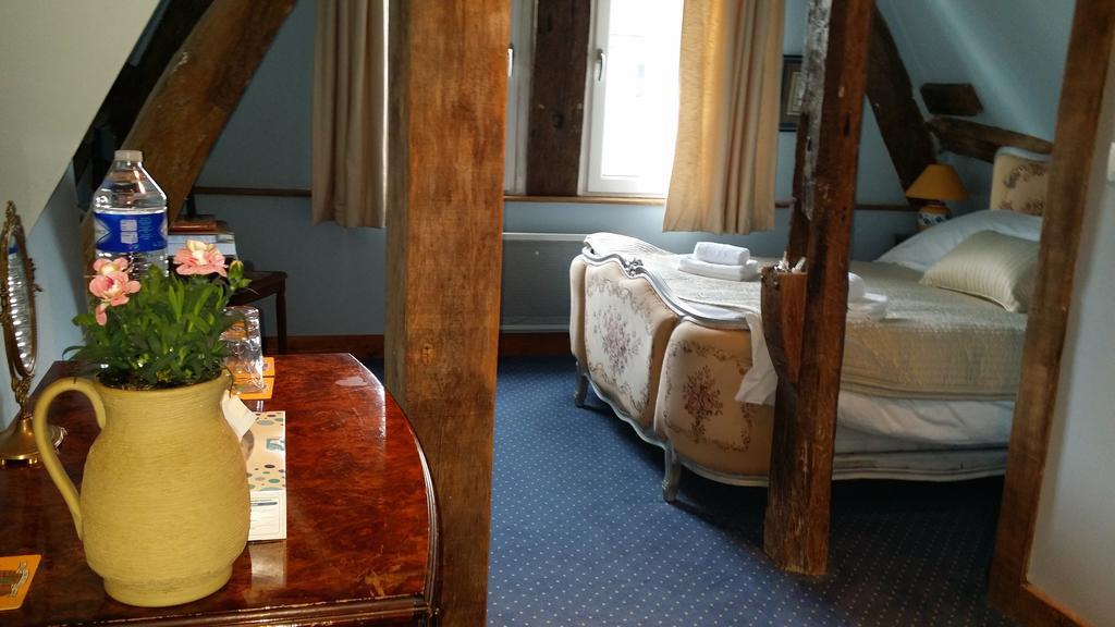 Les Trois Cheminees Chambres d'Hotes Livarot-Pays-d'Auge Extérieur photo