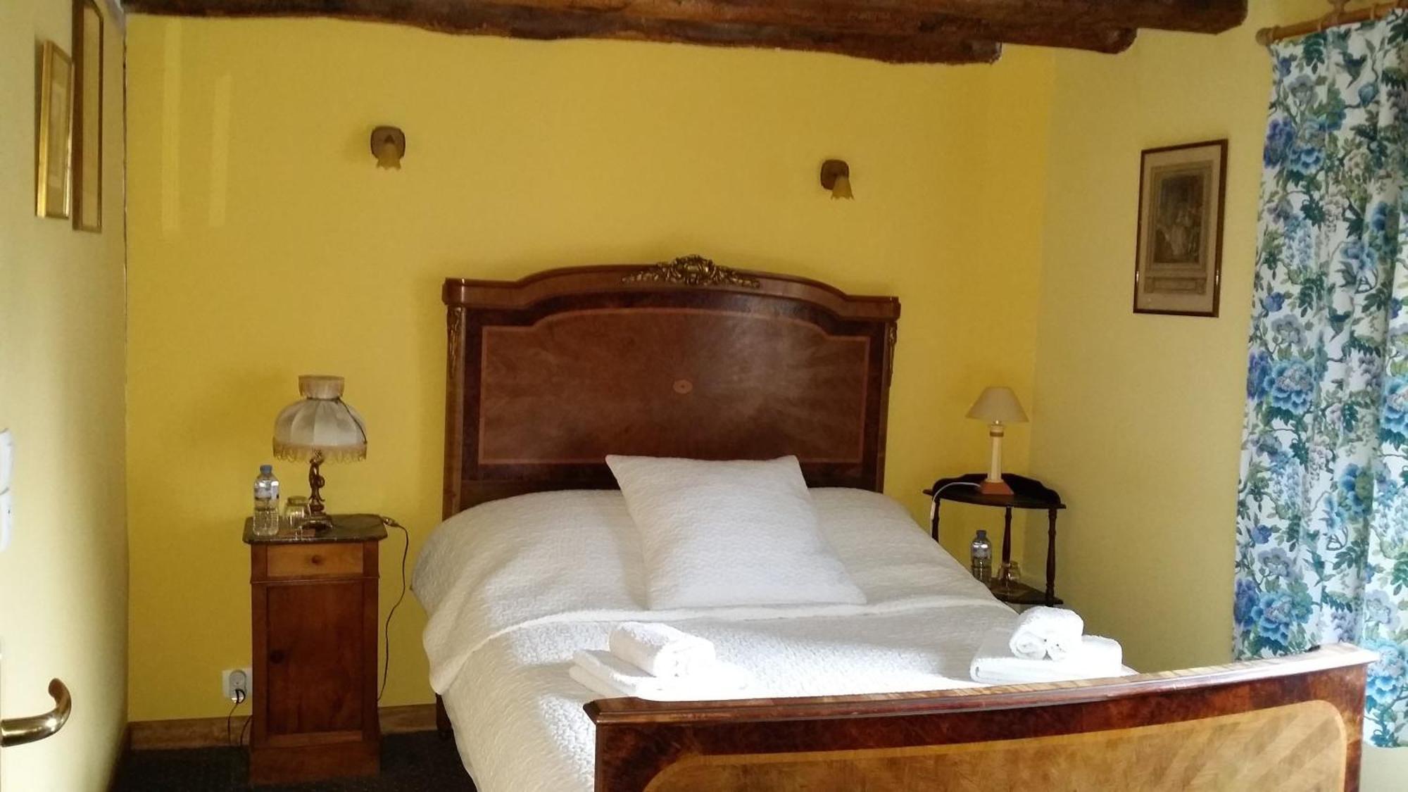 Les Trois Cheminees Chambres d'Hotes Livarot-Pays-d'Auge Extérieur photo