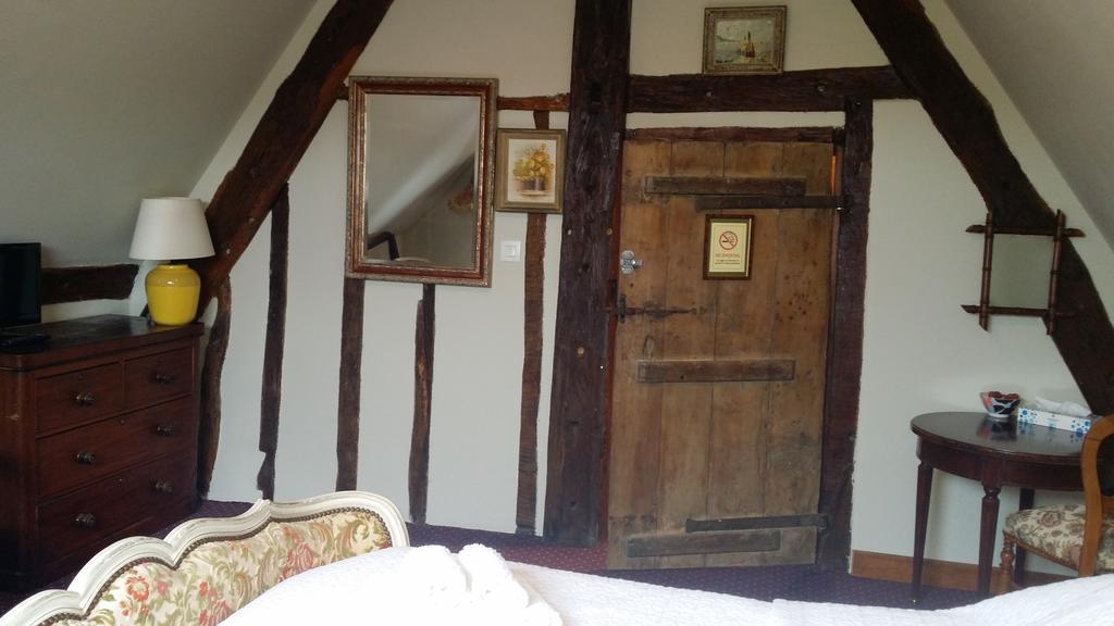 Les Trois Cheminees Chambres d'Hotes Livarot-Pays-d'Auge Extérieur photo