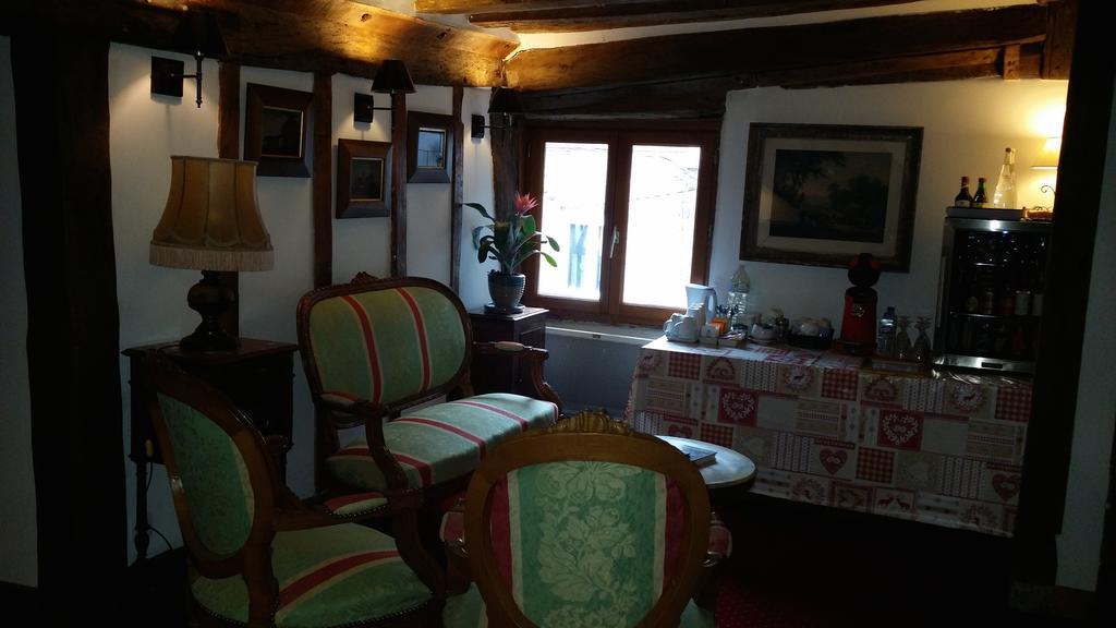 Les Trois Cheminees Chambres d'Hotes Livarot-Pays-d'Auge Extérieur photo